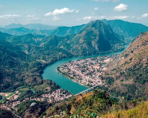 Nam Ou River flowing through Nong Khiaw